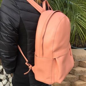 Von Holzhausen Vegan Backpack 🎒
